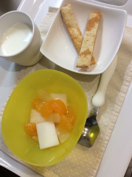 フルーツポンチときな粉ラスク 常食