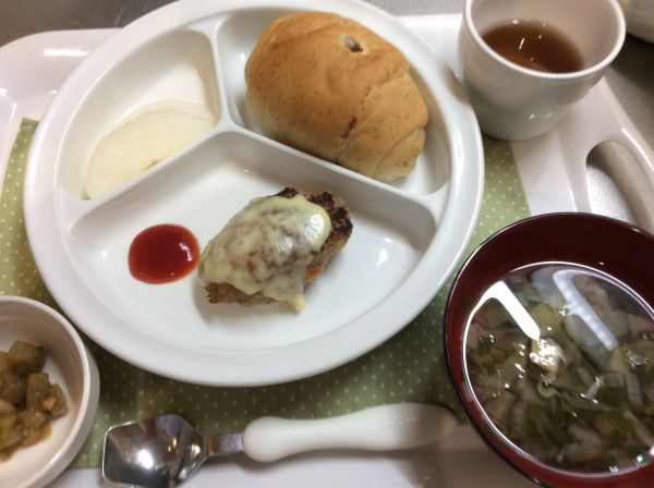 チーズハンバーグ