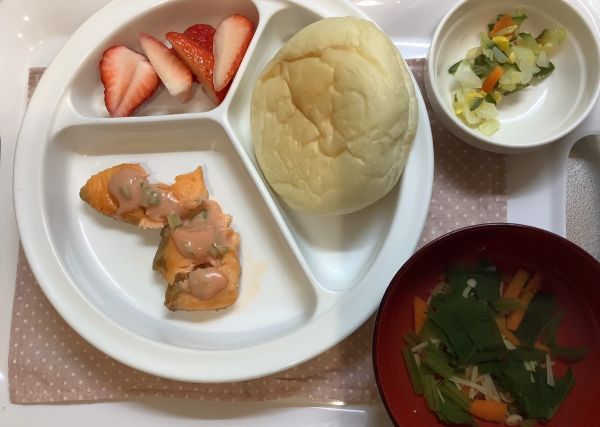 鮭のオーロラソース和え常食