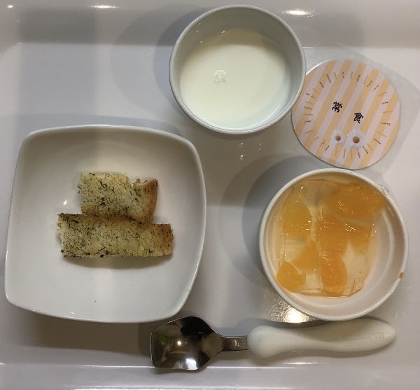 つぶつぶオレンジゼリー、手作りラスク常食