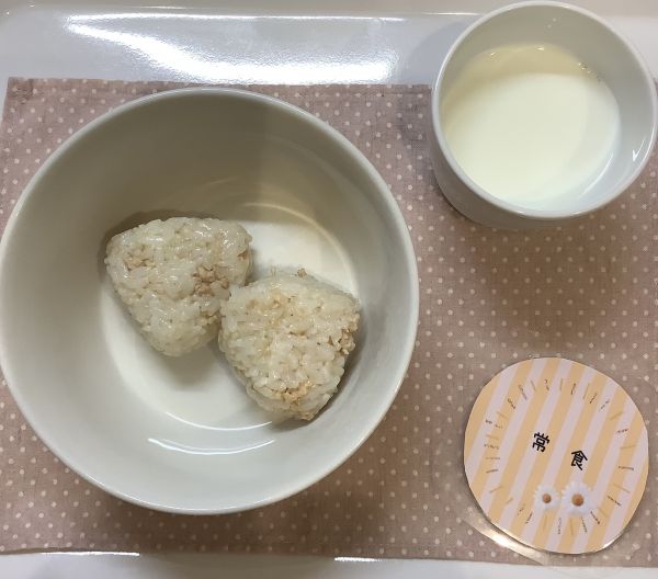 そぼろおにぎり常食