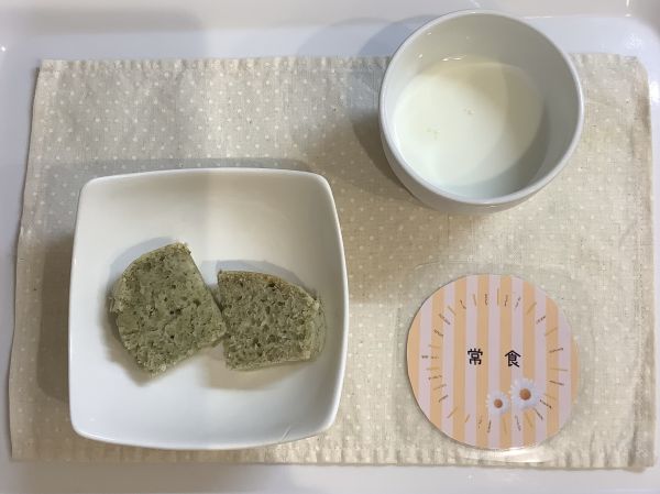 ほうれん草とバナナのケーキ常食