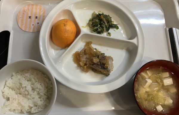 さばのみぞれ煮畑の白菜をスープに使用しています。