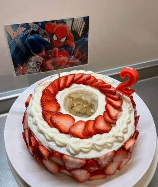 バースデーケーキ🤍お誕生日おめでとうございます🎂