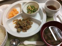 なすとひき肉のみそ炒め 常食畑のなす、いんげん、とうもろこしを使っています