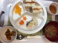 鮭のマッシュルームソースときな粉サンド 常食