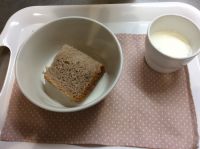 手作りいちごジャム食パン