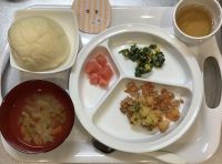 ポテトグラタン常食スープに畑のピーマンが入っています。