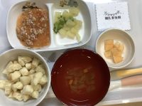 煮込みハンバーグ