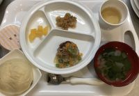 和風ハンバーグ、ナスのケチャップ炒め常食畑のなすが入っています。