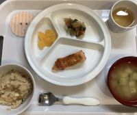 鮭の魚田、大根とツナの煮物常食畑の大根、大根の葉を使っています。